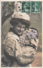 CP FEMME ELEGANTE CHAPEAU