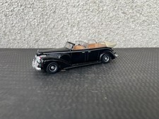 Miniature limousine