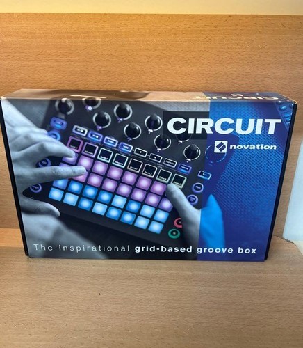 Novation circuit groovebox - circuit,