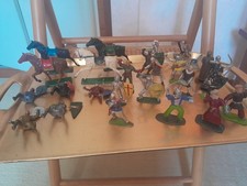 Lot figurines Moyen-âge et romains années 1970