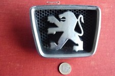 ANCIEN SIGLE DE CALANDRE PEUGEOT / MODELE A DECOUVRIR ??