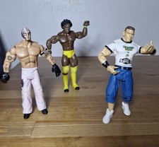 Lot 3 Figurines Catch WWE