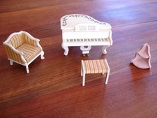 Lundby piano 1/4 de queue +