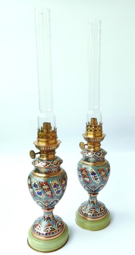 Paire lampes pétrole en - à,