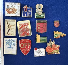 Lot Pin's vintage pins Ville  AVIGNON Festivité Etc