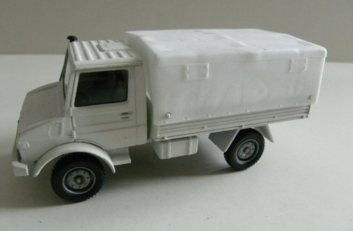 Camion mercedes unimog - 1/50,