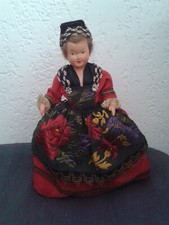 Poupée, folklorique régionale ,PetitCollin, région à déterminer, 16cm TBE