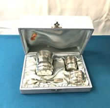 coffret naissance / communion / baptême métal argenté à décor d'animaux Timbale