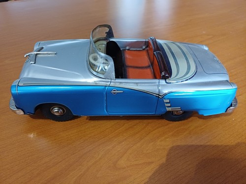Voiture jouet tôle ancienne - jouet,