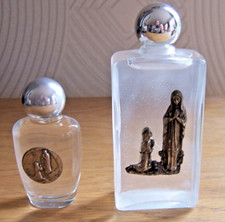 BOUTEILLE lot de 2 Flacon Remplis EAU BENITE Décor en Etain Lourdes Vierge Marie
