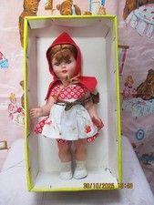 Poupée BELLA -Petit Chaperon Rouge Boite d'Origine - Taille 32 cm