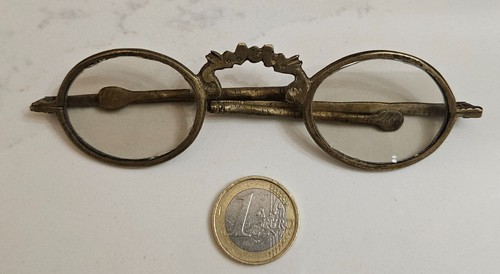 Ancienne paire lunettes - de,