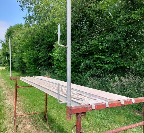 Location tréteaux maçon - , avec