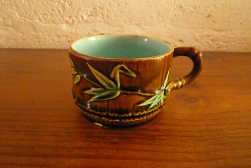 Rare tasse vieux - salins, france