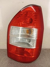 Feu arriere principal droit