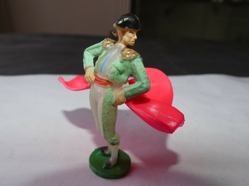 Figurines cyrnos corrida - figurines,