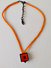 COLLIER PERLES COULEUR ORANGE