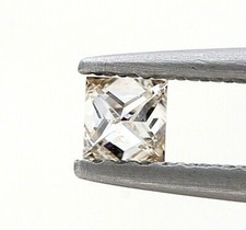 Gros Diamant Naturel 0.16ct Jaune Intense Étincelant Taille Princesse Brillant