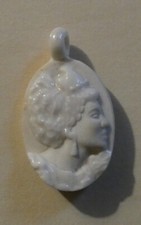 Fève Ladurée - 2014 - Pendentifs La Belle & la Bête