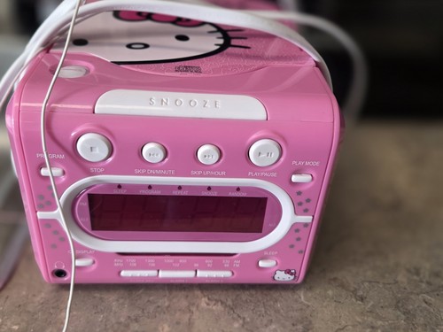 Hello kitty stereo - am/fm,