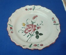 C3 Assiette Moustiers 18eme Atelier FERRAT Décor A la rose creuse