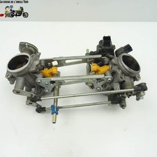 Rampe d'injection Suzuki 650