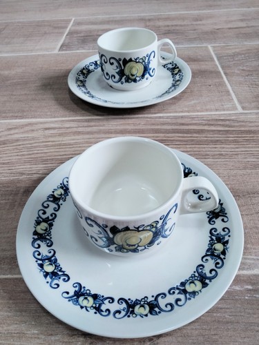Lot assiettes 2 tasses - 2, assiettes,