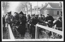 2011  --  PASSAGE DE LA LIGNE DE DEMARCATION A MOULINS EN 1943 . 3U465