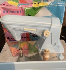 Machine À Coudre Vintage