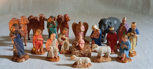 Anciens santons crèche - anciens,