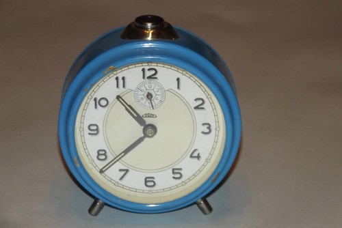 Ancien réveil horloge - rÉveil,