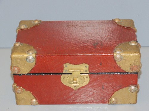Jolie ancienne petite boite - petite,