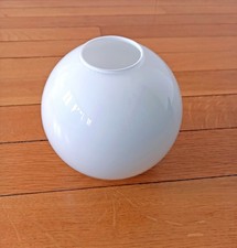Petit Globe en Opaline Blanc Brillant Vintage Verre Abat-jour Plafonnier Lampe