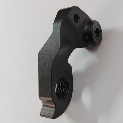Cintre dérailleur arrière