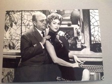 BERNARD BLIER et MARTINE CAROL dans " LE CAVE SE REBIFFE " Photo Presse 14x20cm