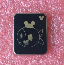T08 Pins DISNEY FAMILY DECAL