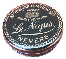 Ancienne boite publicitaire