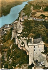 37 - Chinon - La tour de l'Horloge, le château et la Vienne, vus d'avion - Vue a