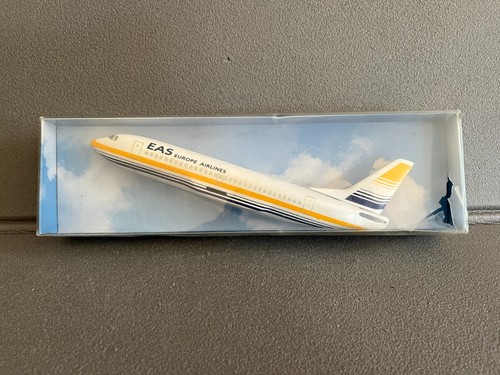 Avion miniature ligne eas - miniature,