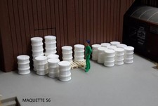 ho lot 20 fûts blancs bidons