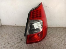 Feu arriere principal droit