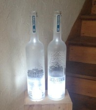 lot de 2 bouteilles vides lumineuse BELVEDERE 175 cl décoration ou collection