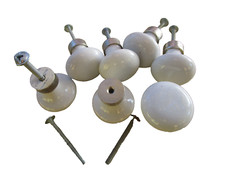 9 boutons porcelaine laiton