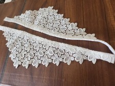 Ancien  col en tissu dentelle