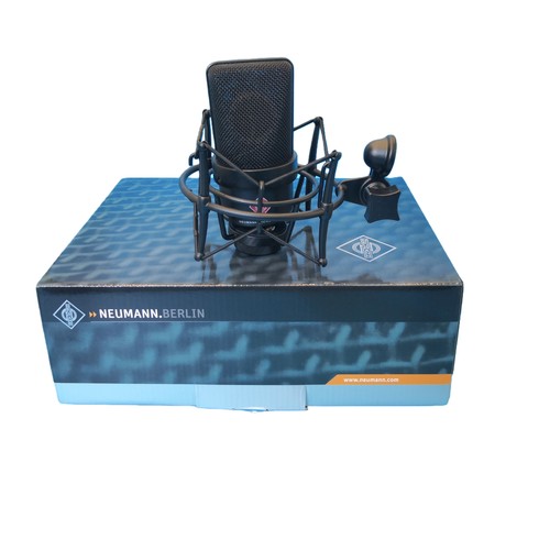 New black large - new, large-diaphragm