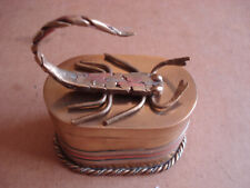 TRAVAIL DE POILU - BOÎTE A TABAC A DÉCOR D'INSECTE (SCORPION).