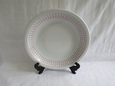 plat rond creux en porcelaine