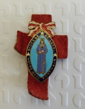 BROCHE MEDAILLE RELIGIEUSE