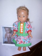 Vêtements pour poupée