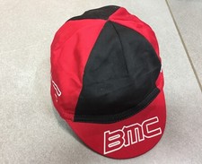 CASQUETTE CAP NOIRE ET ROUGE